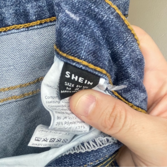 Jeans - Picture 4 of 5